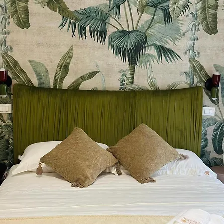 Mandarin Apulia 19 Бари